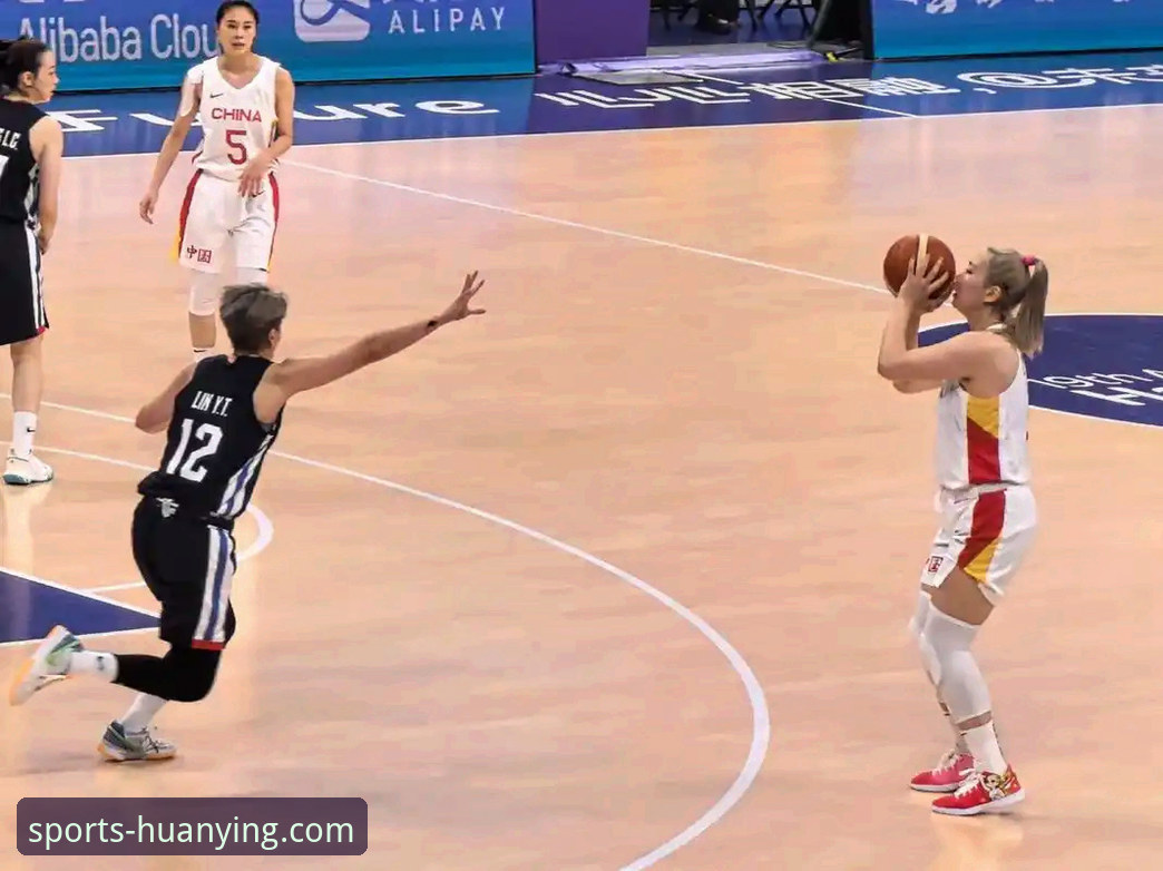 双塔奇谋vs外线风暴：中国女篮战术复盘与观赛平台选择分析